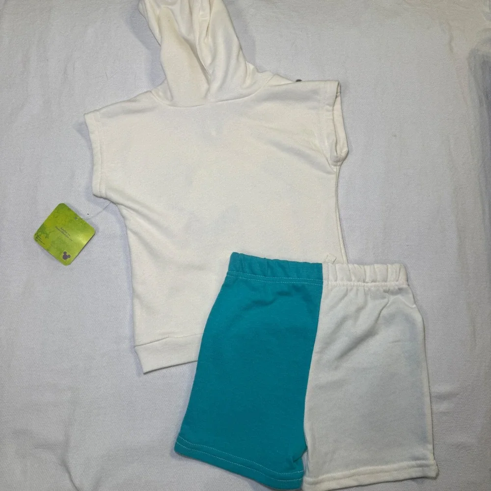 Disney Stitch Kids 2-Piece Set Sleeveless Hoodie and Shorts‎ Cream Teal 3T NEW